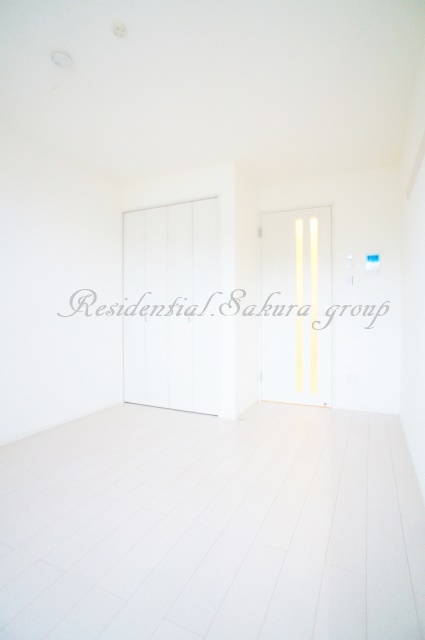 居室・リビング　使いやすい形の為、レイアウトを楽しめます♪