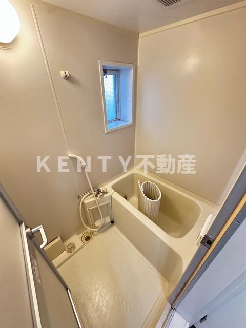 バス・シャワールーム　お風呂です