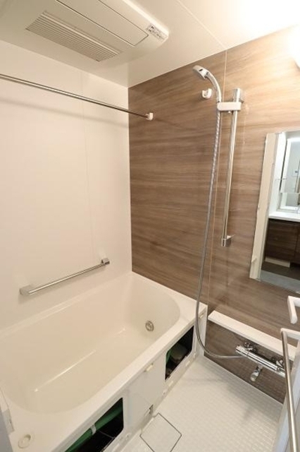 バス・シャワールーム　追焚・浴室換気乾燥機付バスルーム