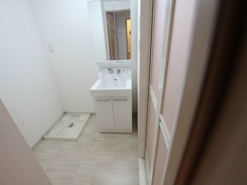 洗面設備　脱衣所　独立洗面台（シャンプードレッサー）