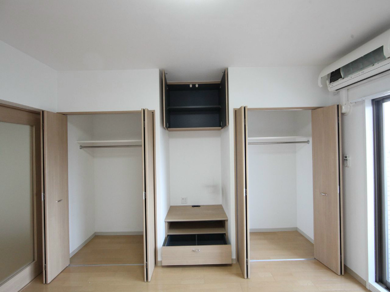 収納　洋室9帖　クローゼット付（収納充実してます）