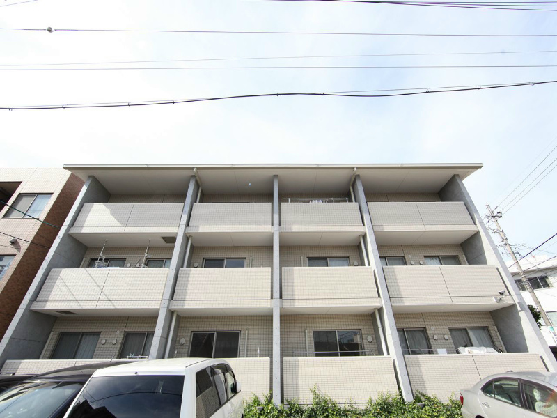 建物外観　外観　オートロック付　宅配ＢＯＸ付　防犯カメラ付