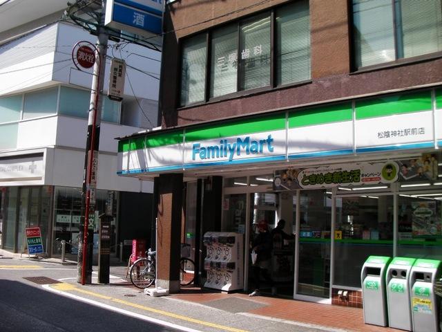 コンビニ　ファミリーマート 松陰神社駅前店（コンビニ）まで135m