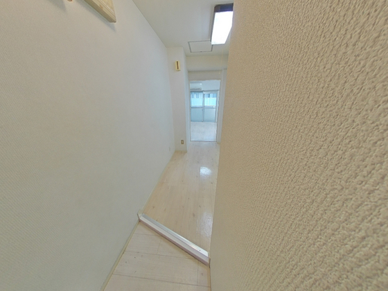 玄関　※別部屋の写真です