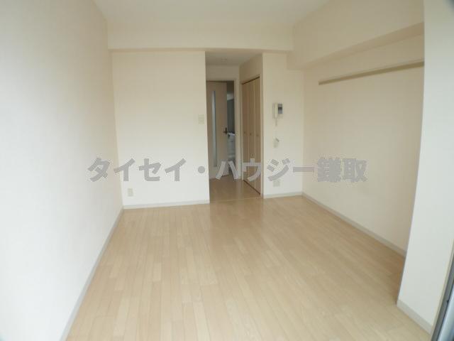 居室・リビング　インターネット無料のマンションです。