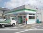 コンビニ　ファミリーマート（コンビニ）まで462m