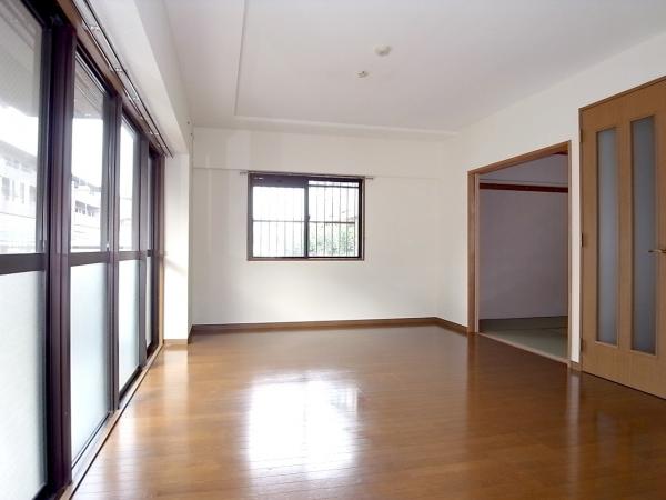 居室・リビング　内装