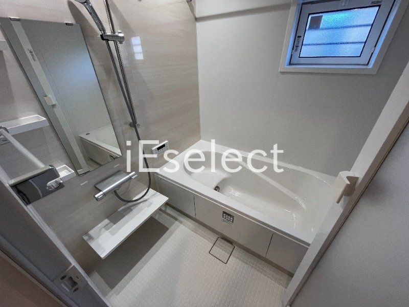 バス・シャワールーム　広々１坪バスでリラックス♪