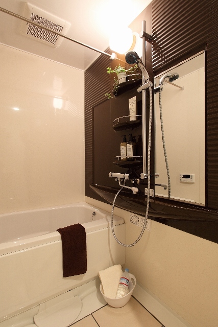 バス・シャワールーム　お風呂で日々の疲れを落としましょう