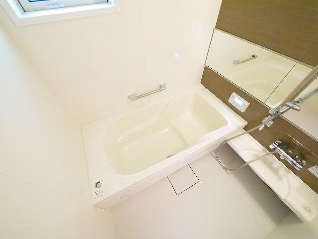 バス・シャワールーム　日々の疲れを癒すお風呂付です