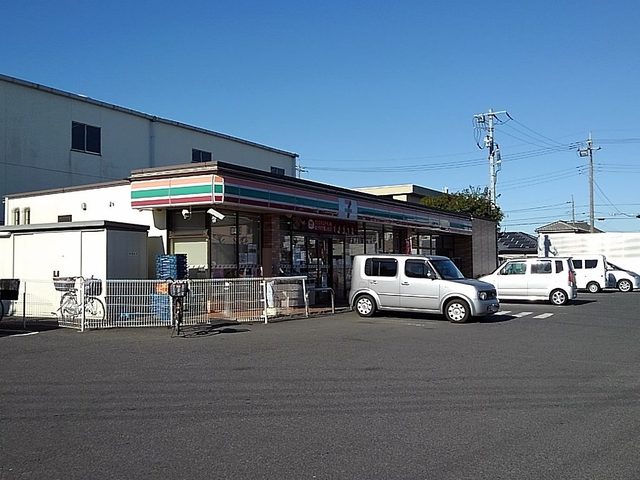 コンビニ　セブンイレブン八潮緑町3丁目店（コンビニ）まで318m