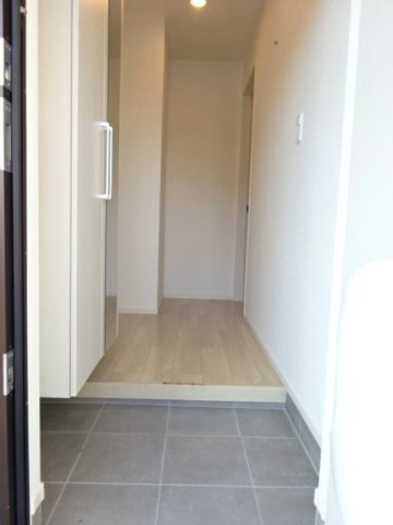 玄関　明るい玄関です