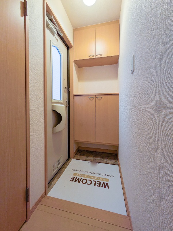 玄関　図面と現状に相違がある場合には現状を優先