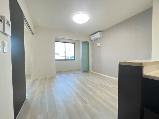 居室・リビング　リビング