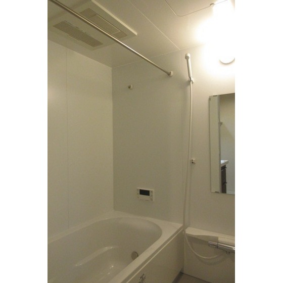 バス・シャワールーム　追炊き・浴室乾燥機能付き