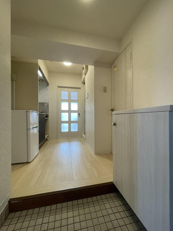 玄関　同タイプ・参考写真