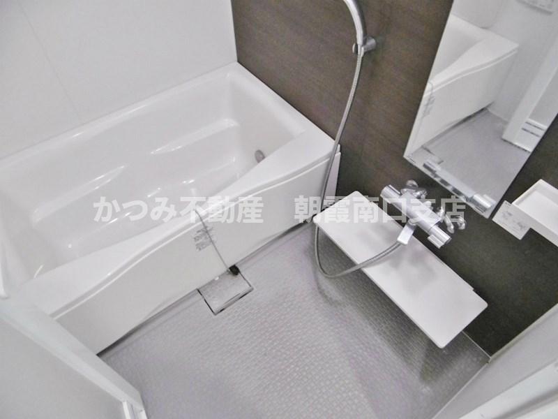 バス・シャワールーム　同物件・別号室写真