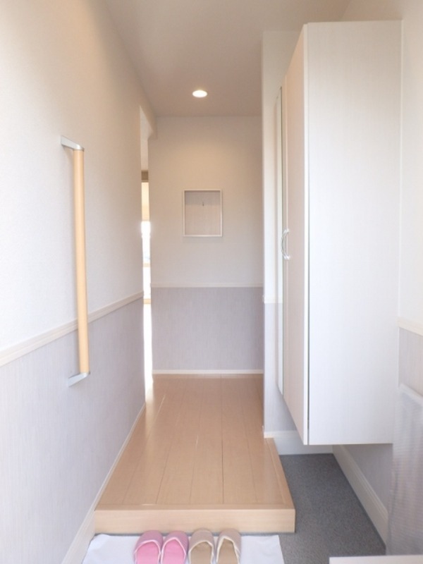 玄関　図面と現状に相違がある場合には現状を優先