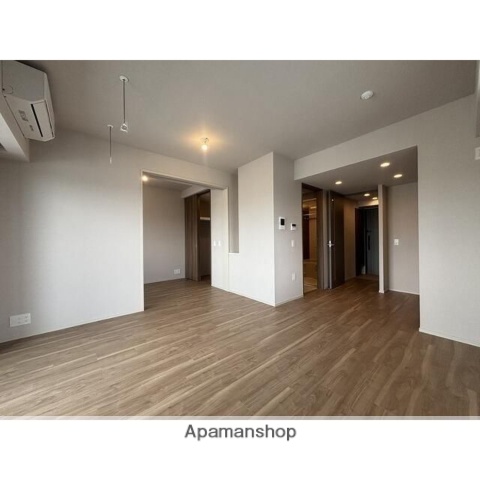 ウエリスアーバン住吉EASTの居間写真