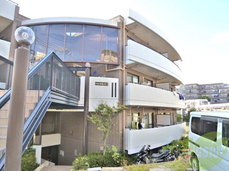 建物外観　豊中市西泉丘「カルム緑地公園II」