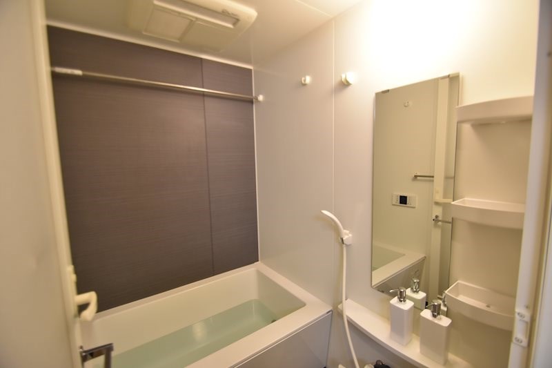 バス・シャワールーム　追い焚き・浴室乾燥完備の浴室♪