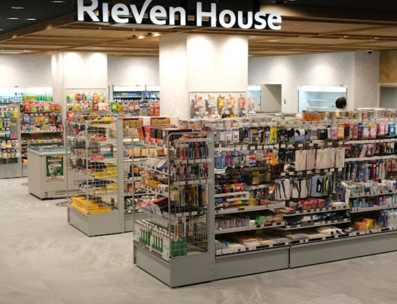 コンビニ　リーベンハウス新宿住友ビル店（コンビニ）まで669m