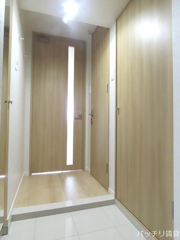 玄関　※同型タイプ写真の為、現状優先。初期費用分割可能