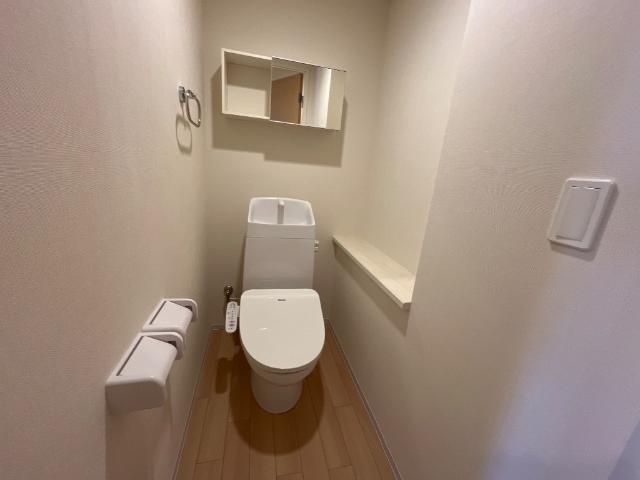 トイレ　シャワー付トイレ