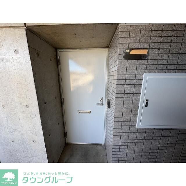 玄関　★お部屋探しは株式会社タウンハウジング東京まで★