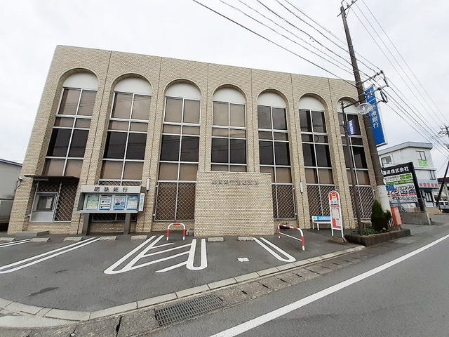 銀行　肥後銀行御船支店（銀行）まで550m