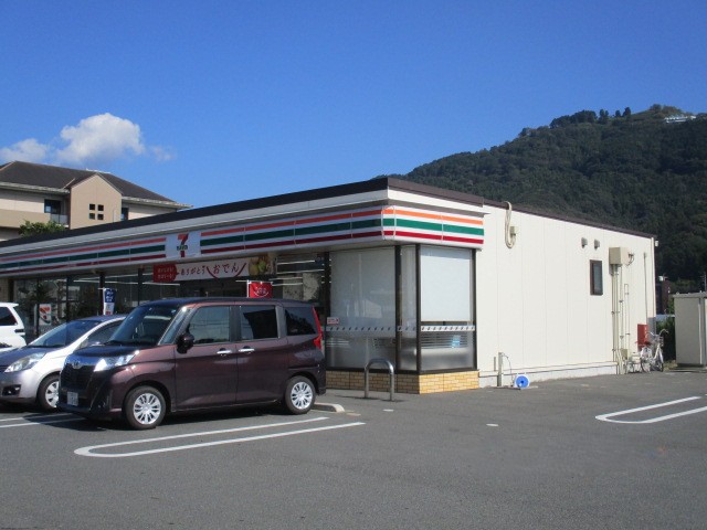 コンビニ　セブンイレブン大洲中央病院前店（コンビニ）まで1200m