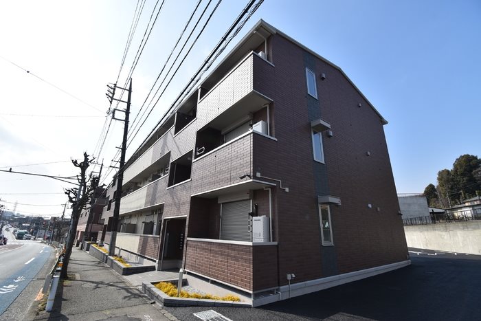 建物外観　小宮駅徒歩7分です。