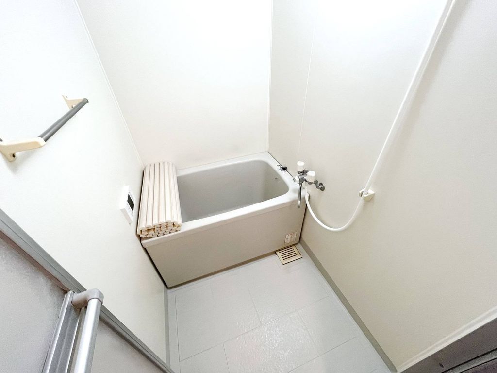 バス・シャワールーム　バス