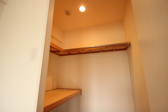 収納　※別部屋の写真です