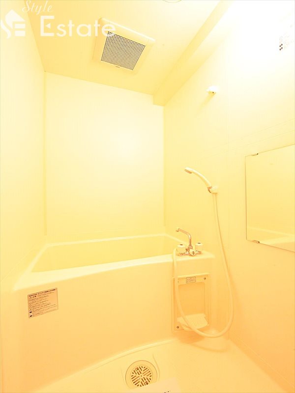 バス・シャワールーム　バスルーム