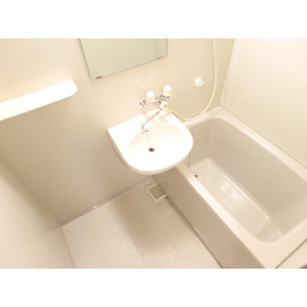 バス・シャワールーム　セパレートです