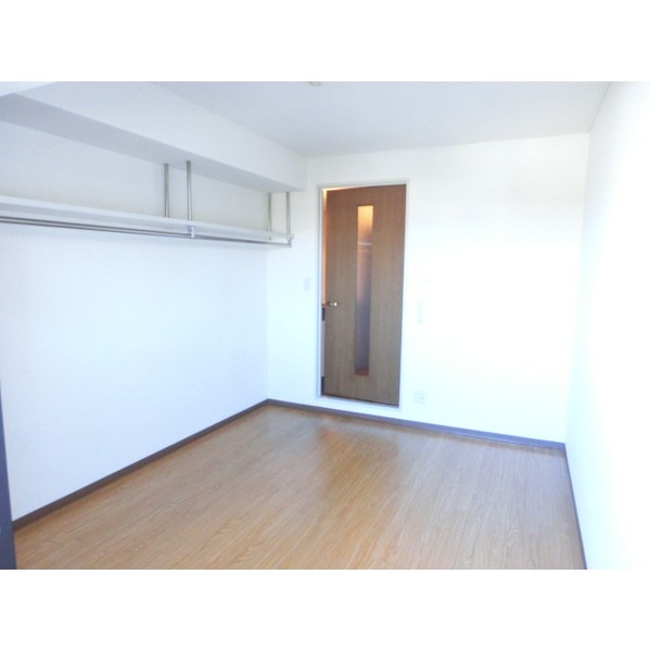 居室・リビング　洋室フローリングです