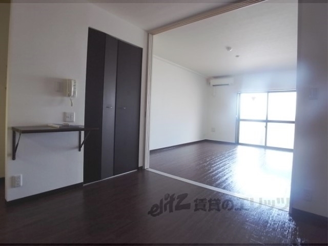 居室・リビング　洋室