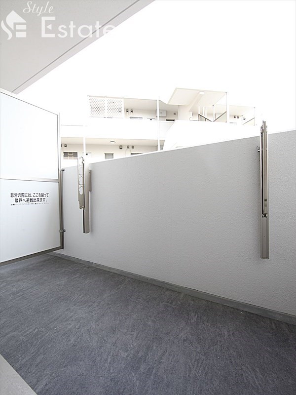 バルコニー　バルコニー