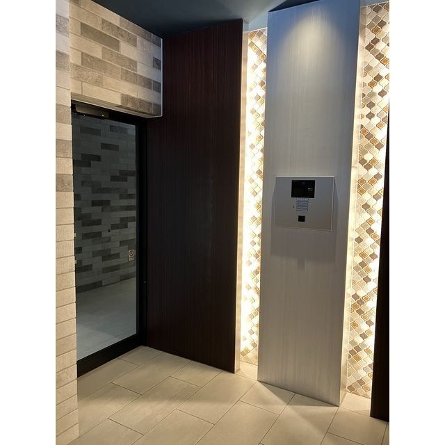 ロビー　★《見学予約受け付け中》設備充実のハイグレード賃貸マンション