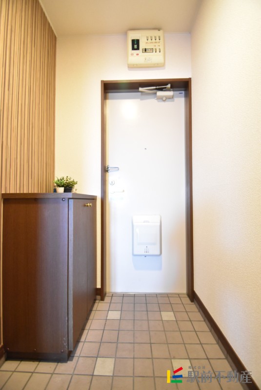 玄関　※同タイプ別部屋