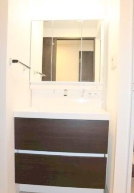 洗面設備　同仕様