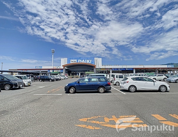 ホームセンター　ＤＣＭダイキ　東温店（ホームセンター）まで1420m