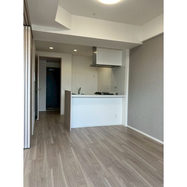 居室・リビング　※別号室の参考写真、現況優先※