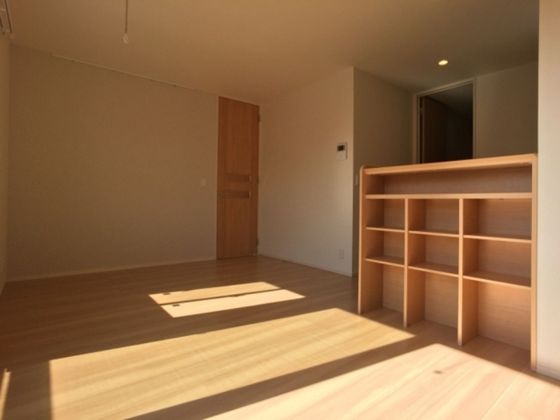 居室・リビング　図面と現状に相違がある場合には現状を優先