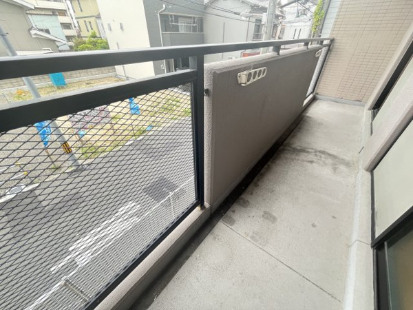 バルコニー　広々としたバルコニーです