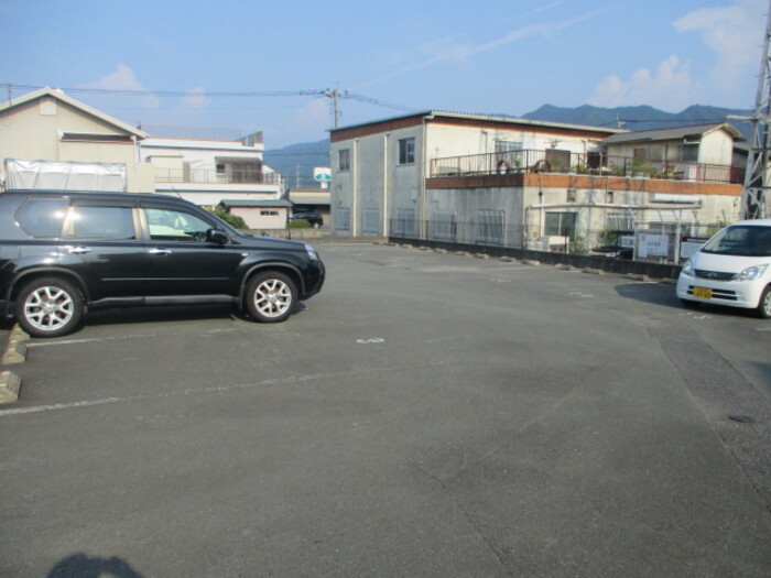 駐車場　カースペースがあります