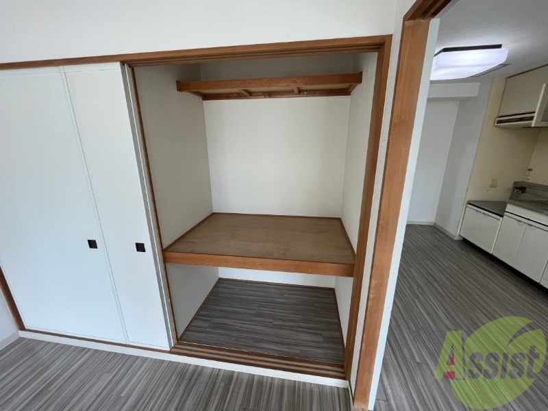 収納　寝室の収納です。部屋がすっきり片付きます。