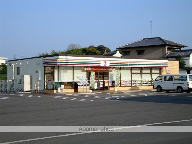 その他　セブンイレブン堺草部店（その他）まで724m