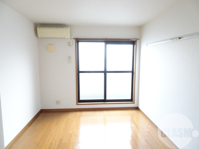 居室・リビング　明るいお部屋です♪